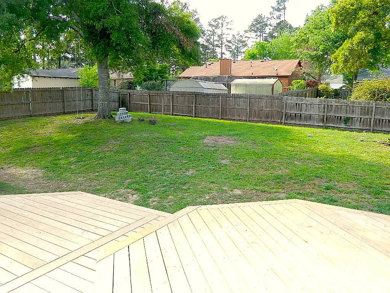 635 Clinton Way W — Photo 31