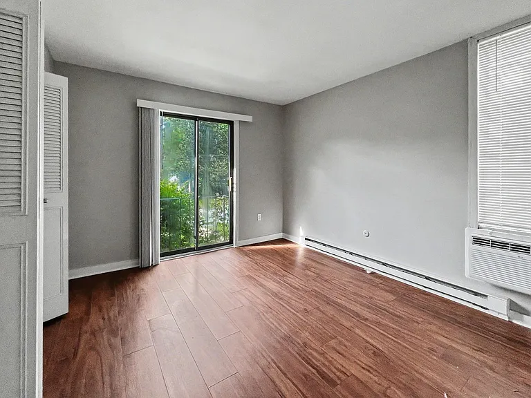 406-408 W Lafayette St — Photo 23