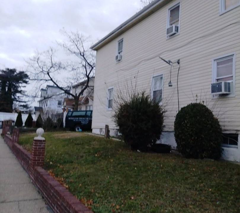 2nd image of 18803 Ridgedale St