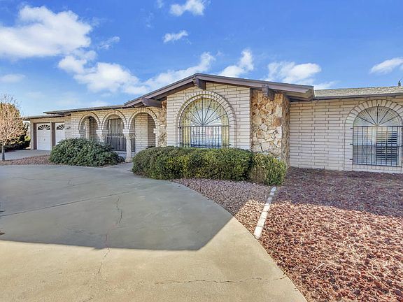 2nd image of 10640 Sombra Verde Dr