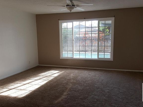 5th image of 1696 Pico Ave