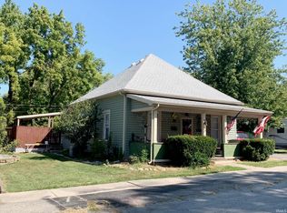 124 E Clem St, Flora, IN 46929