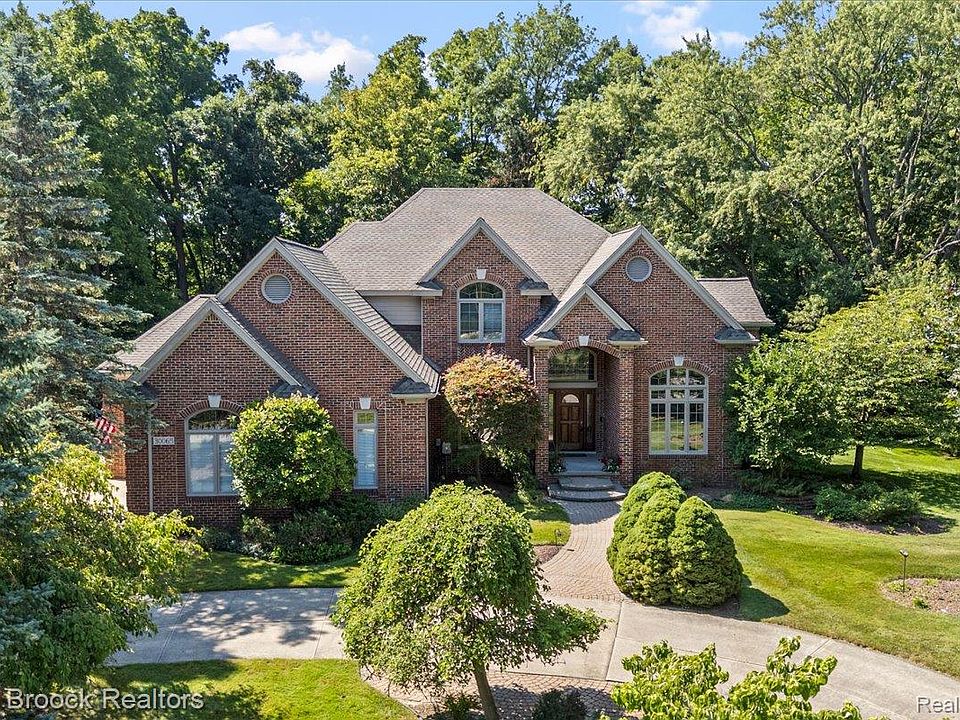 1st image of 30065 Cheviot Hills Dr