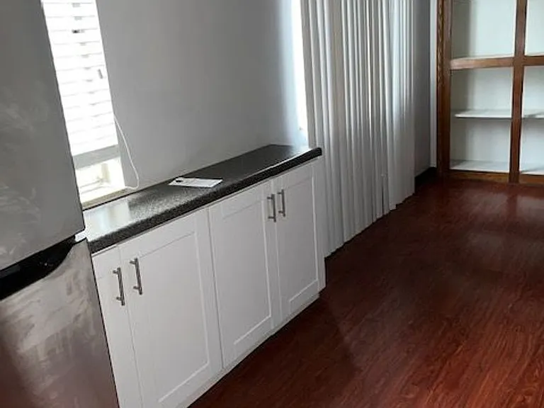 1517 Washington St E — Photo 11