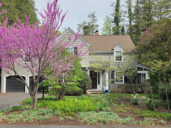 5th image of 1204 Evergreen Rd
