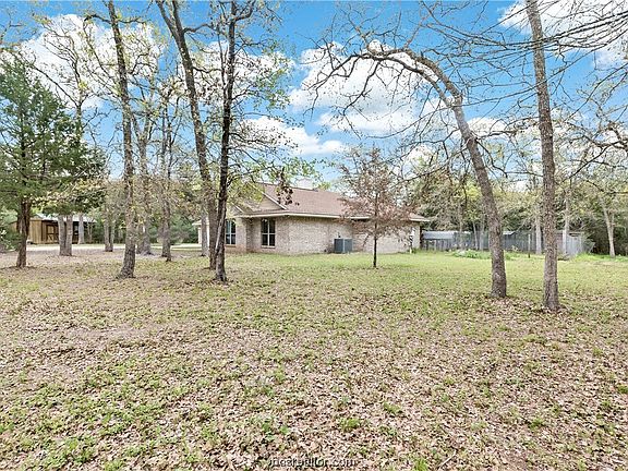 3rd image of 5375 Creek (pvt) Ln