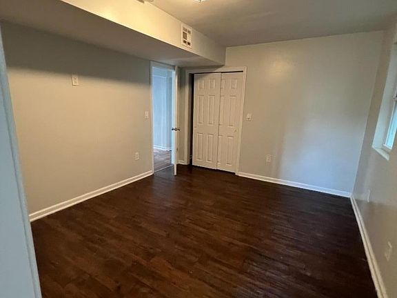 4th image of 190 Jefferson St