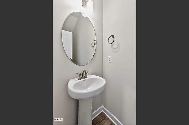 4 bed, 3021 sqft, $2,695 — Photo 4