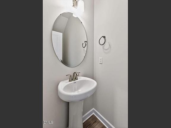 4th image of 28 Reflection Pkwy