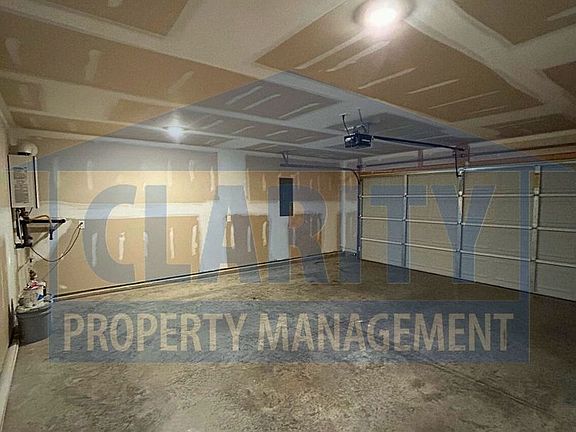 4th image of 3302 Harmony Ct NE