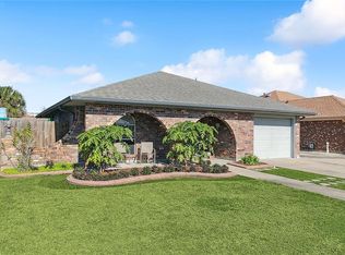 2224 Hampton Dr, Harvey, LA 70058