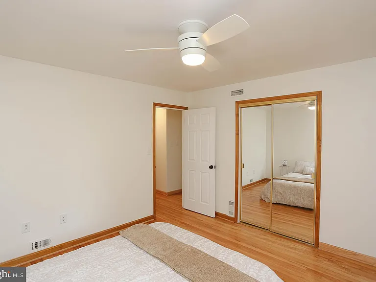 807 Danza Rd — Photo 16