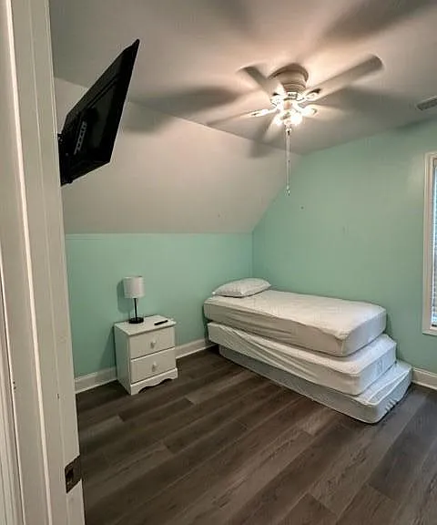 1540 Randall St SW — Photo 11