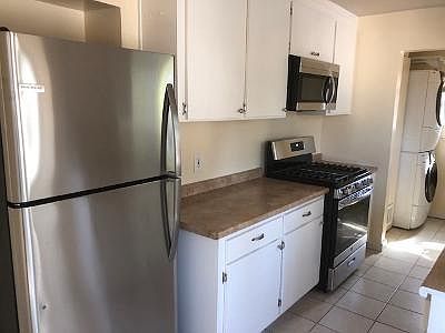 2nd image of 786 E 11th St #786
