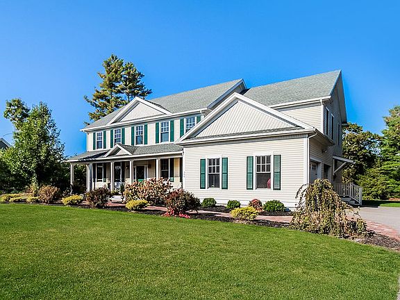 3rd image of 306 Country Club Way