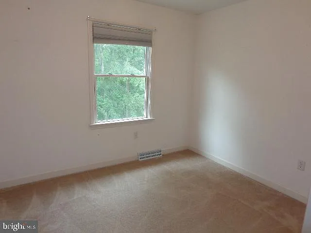 173 Stanford Rd — Photo 8