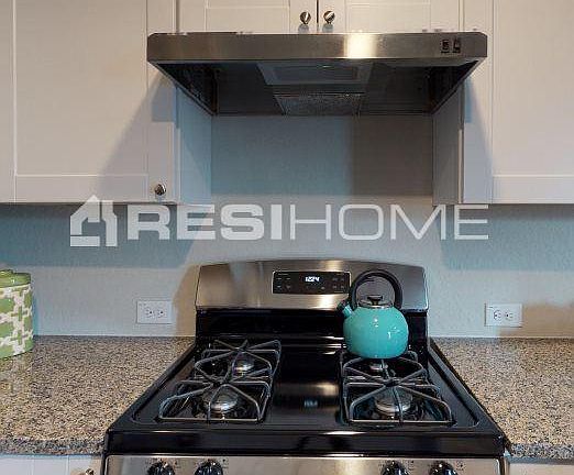 3rd image of 117 Parish Ln