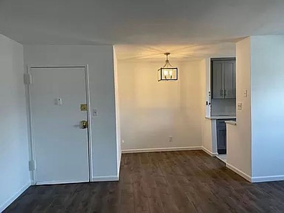 4th image of 7A-70 Hemlock Dr