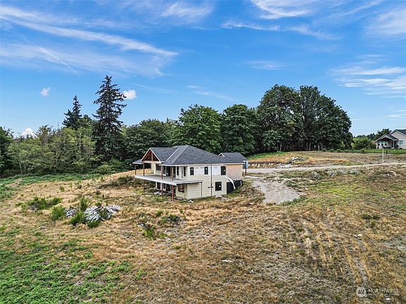 4th image of 7301 62nd Avenue E