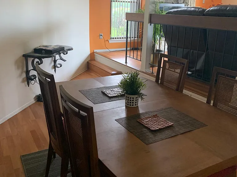 17 Westgate Dr — Photo 8
