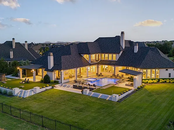 5605 Twin Cities Ln, McKinney, TX 75070