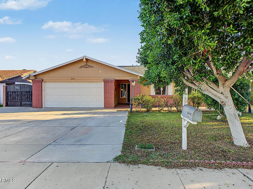 1st image of 8941 W MONTEREY Way