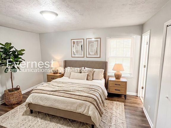 4th image of 539 Green St