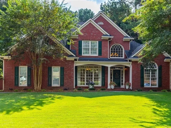 2330 Ashbourne Dr, Lawrenceville, GA 30043