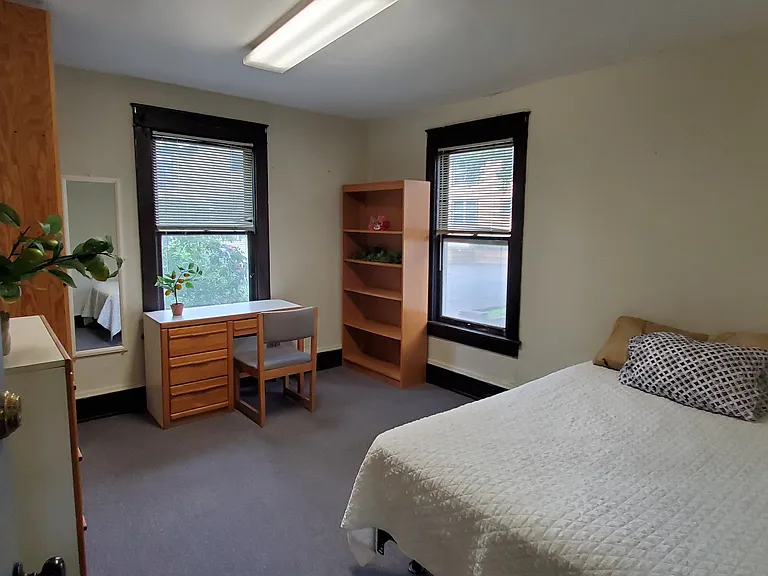 105 Dryden Ct — Photo 55