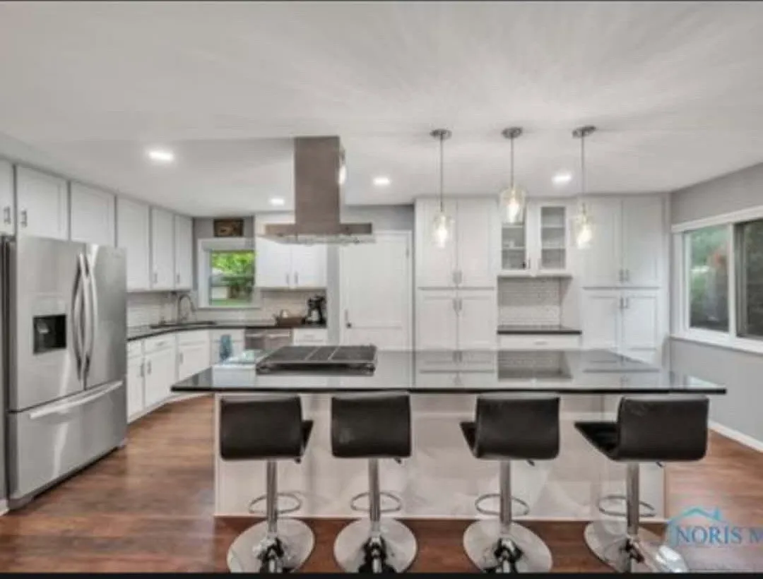 4 bed, 1558 sqft, $2,100 — Photo 4