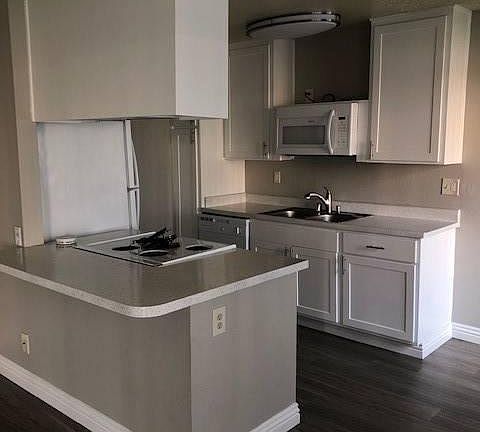 3rd image of 961 S Sunshine Ave