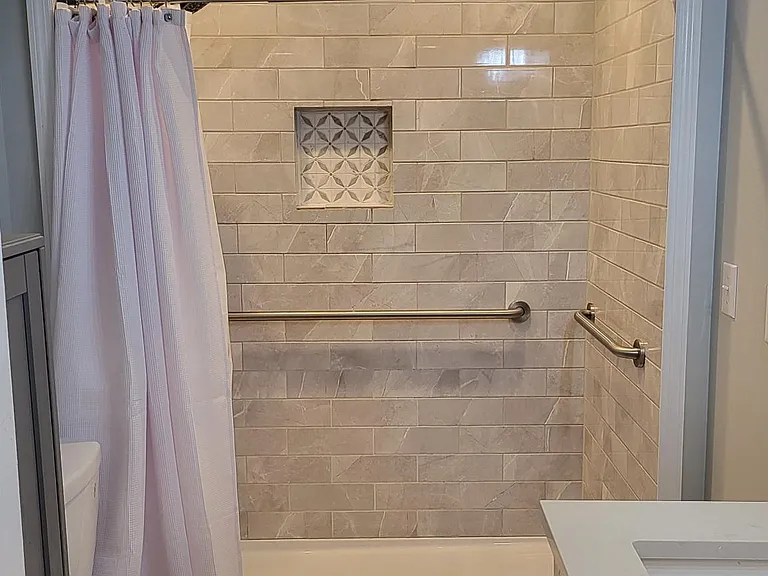 949 W Eastland Ave — Photo 13