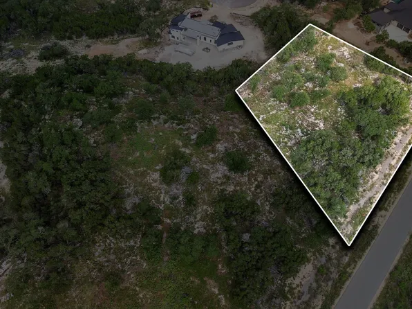 1869 PARADISE PKWY, Canyon Lake, TX 78133