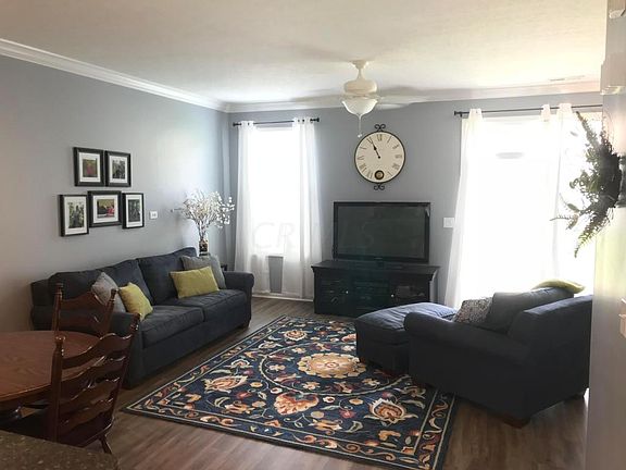 3rd image of 4668 Community Way