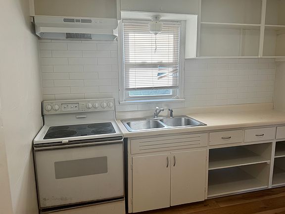 5th image of 1911 N Lorraine Ave