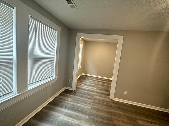 2nd image of 3330 N Meridian St APT 101