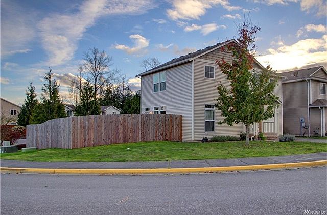 1st image of 3106 Briarwood Cir