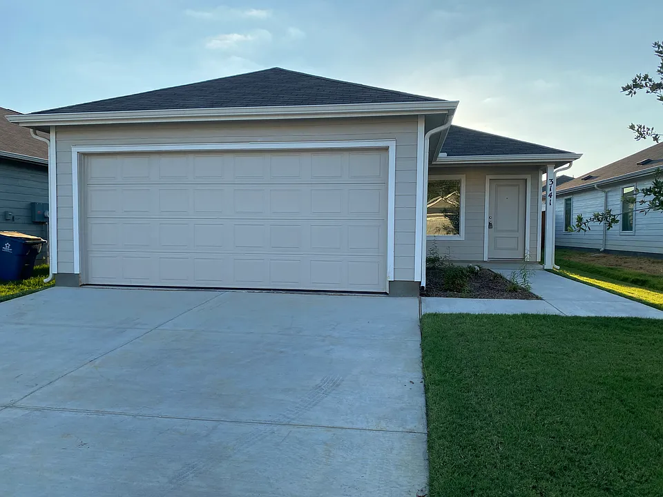3141 Campeiro Ave