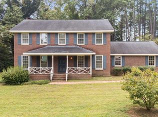 2405 Wintergreen Rd, Sanford, NC 27330