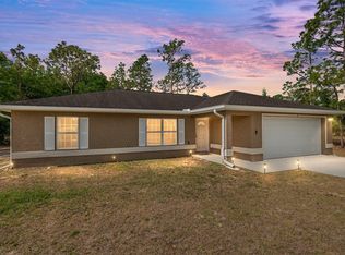 2 Hemlock Loop Dr, Ocala, FL 34472