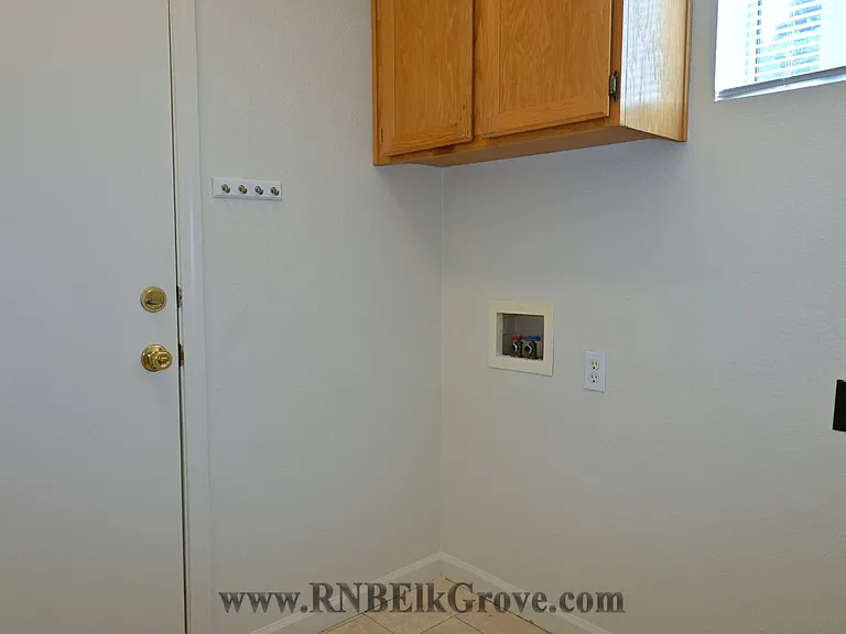 2821 Babson Dr — Photo 9