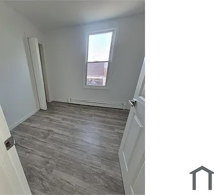 256 S 11th St #3 — Photo 6