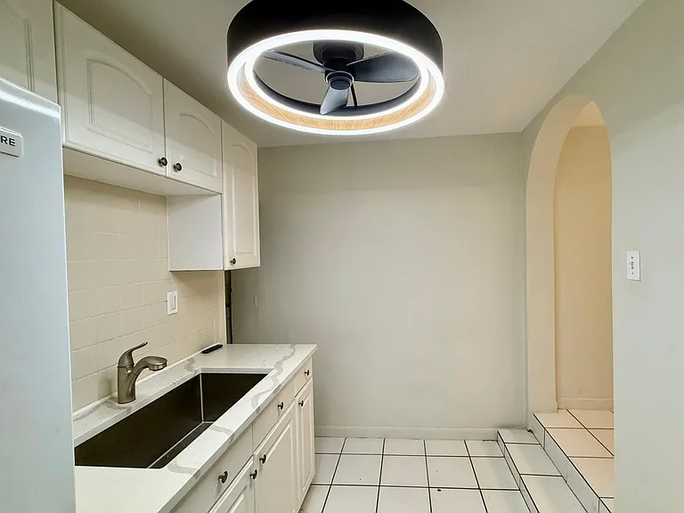 1215 NE 17th Ave #5 — Photo 5