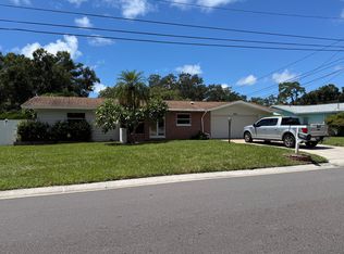 5954 Hillside St, Seminole, FL 33772