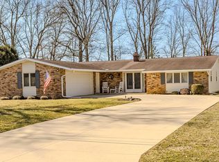 305 N Red Bud Ln, Muncie, IN 47304