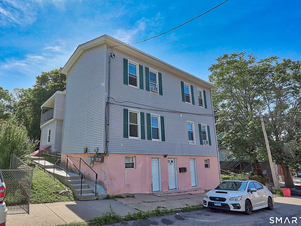 19 Hawkins St #1