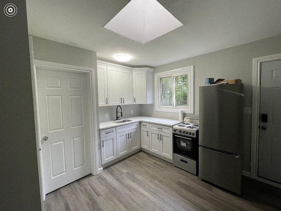1st image of 17 Chesapeake Bay Rd #1