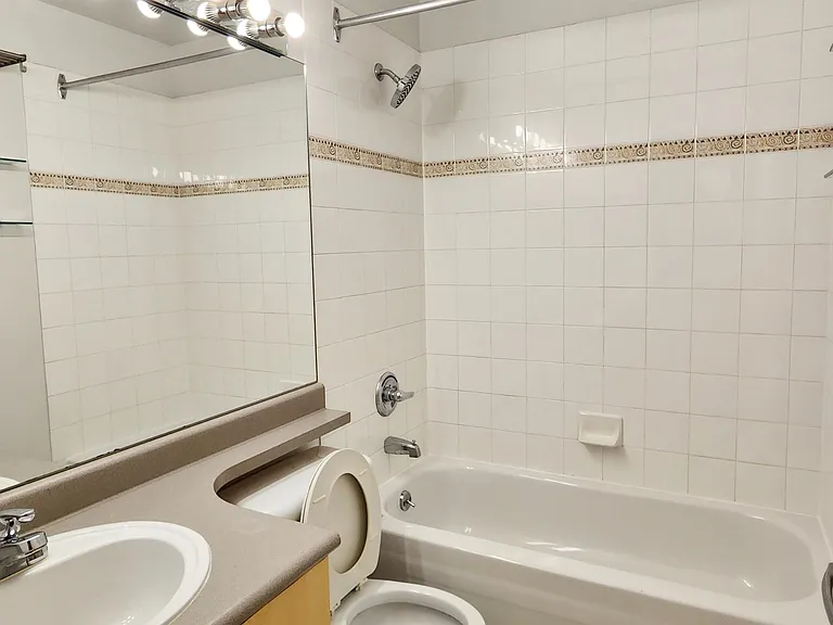 1010 Howe St #6XX — Photo 11