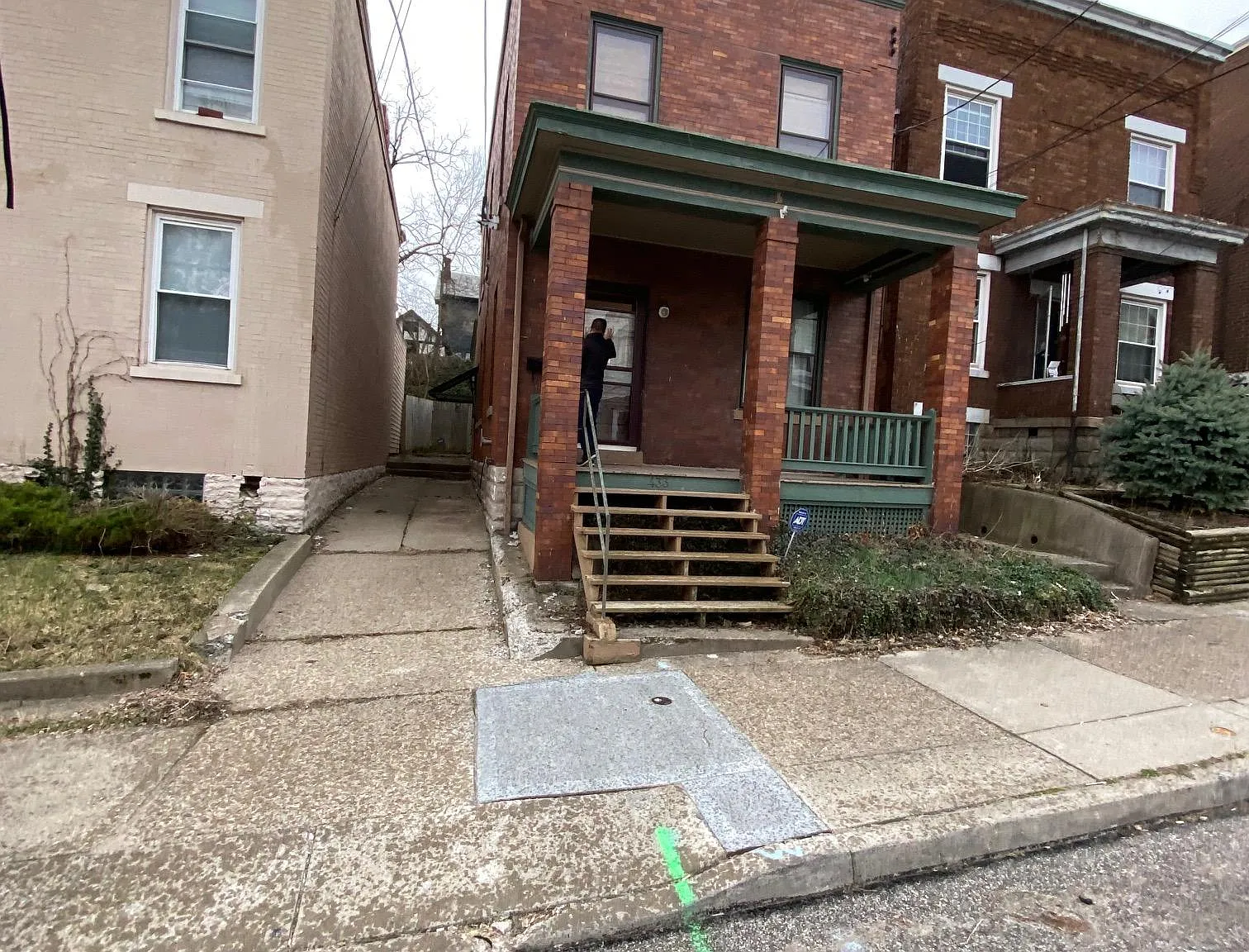 3 bed, 1.5 bath, 1500 sqft, $2,100 — Photo 1
