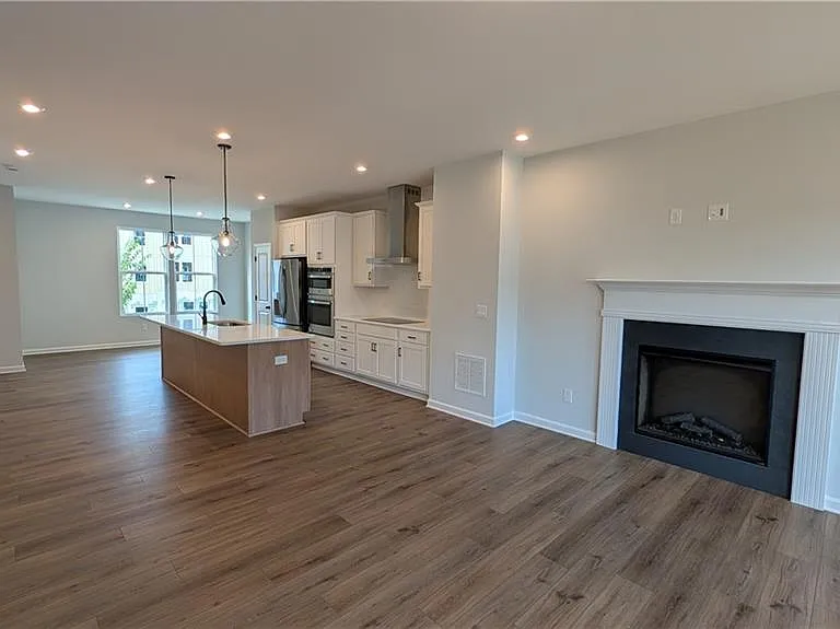 3053 Beacon Bend Xing — Photo 14